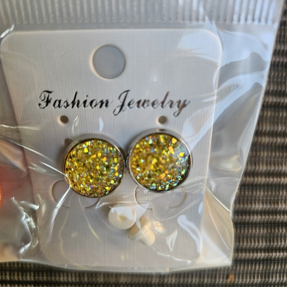 Brand New Clip Earrings -Drusy Quartz style earrings - Picture 8 of 8